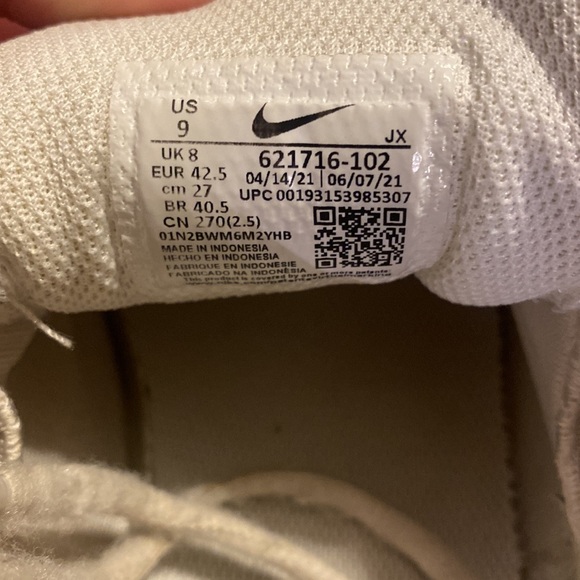 Mens white Nike REAX Training athletic shoes - Picture 4 of 5